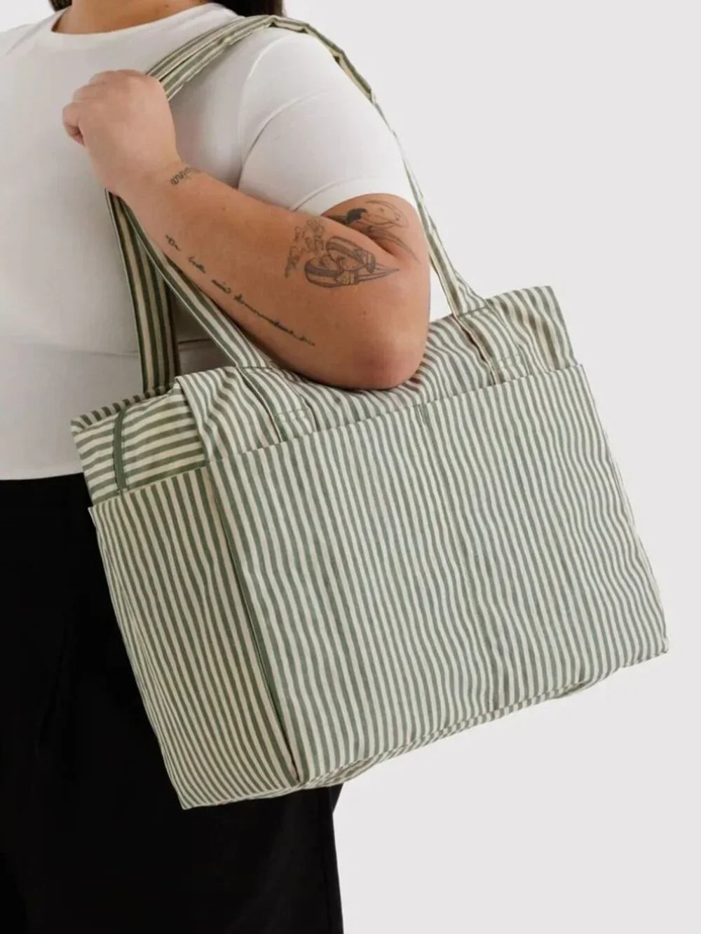 NWT Baggu Cloud Regular Carry-on - Sage Stripe